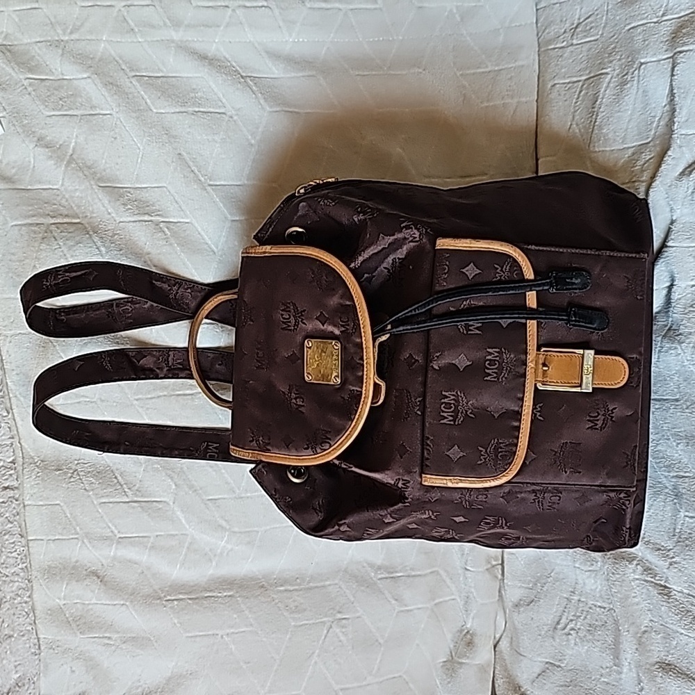MCM BACKPACK - Picture 17 of 17